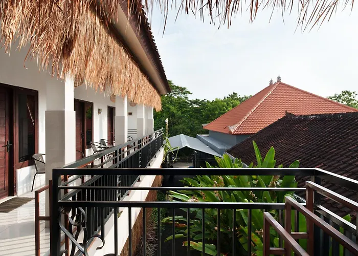 Dude Surf House * Uluwatu (Bali)